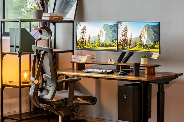 Top 4 tips to maintaining a solid wood desk Omnidesk