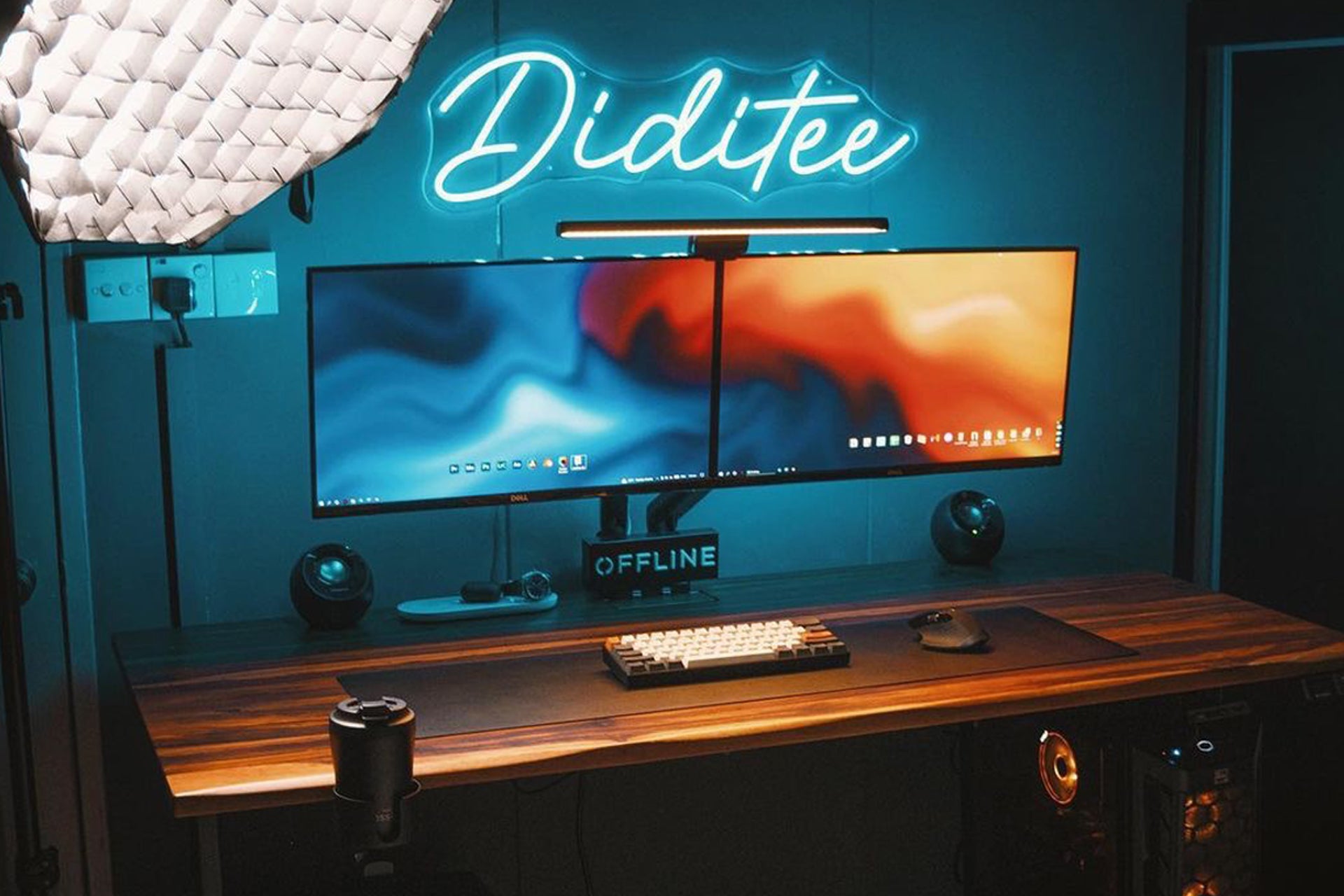 Minimal Desk Setup Inspiration for Filmmakers with @_diditee_