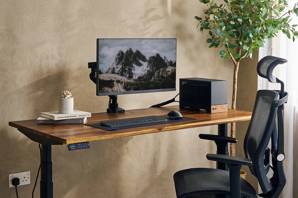 Pros and Cons of Solid Wood Desks