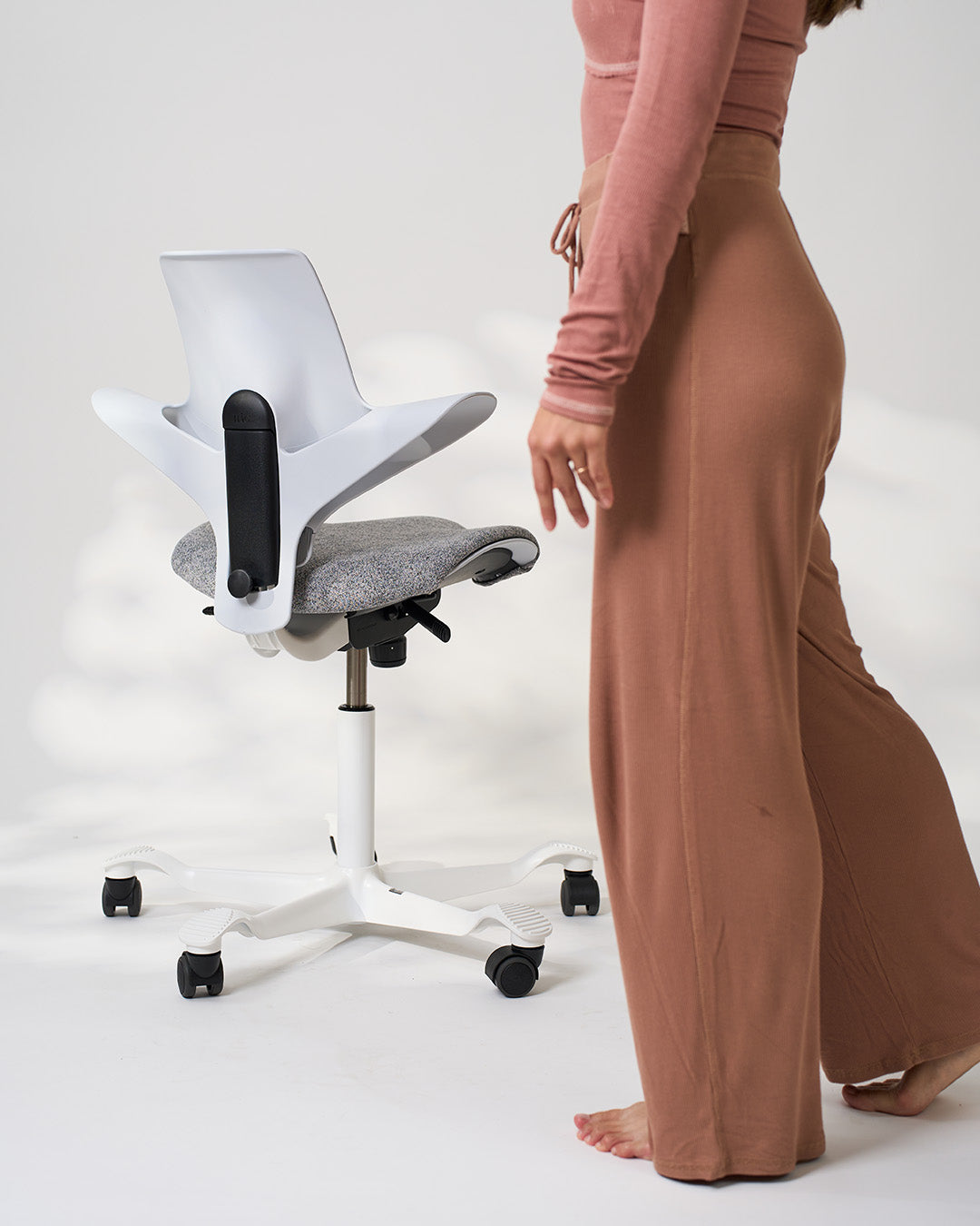 HÅG Capisco Puls 8020 - Arda – Omnidesk